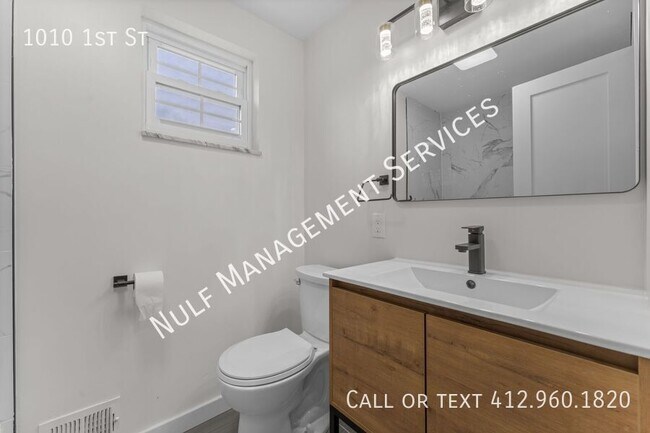 Foto del edificio - 1010 1st St