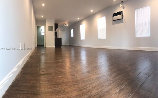 Foto del edificio - 129 NW 15th St