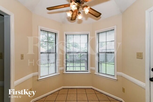 Building Photo - 6596 Pintail Cove