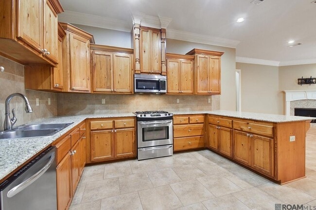 Building Photo - 7916 Seville Ct