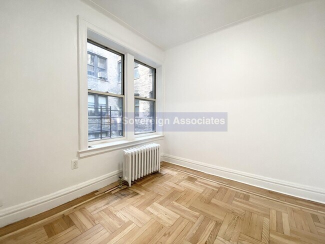 Foto del edificio - 106 Pinehurst Ave