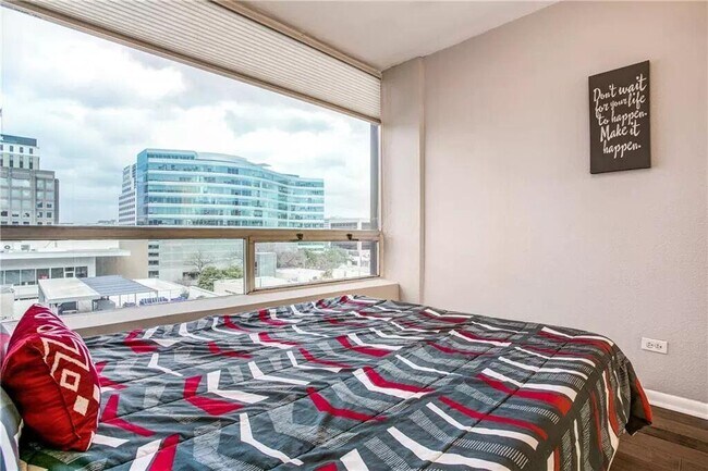 Foto del edificio - 1212 Guadalupe St