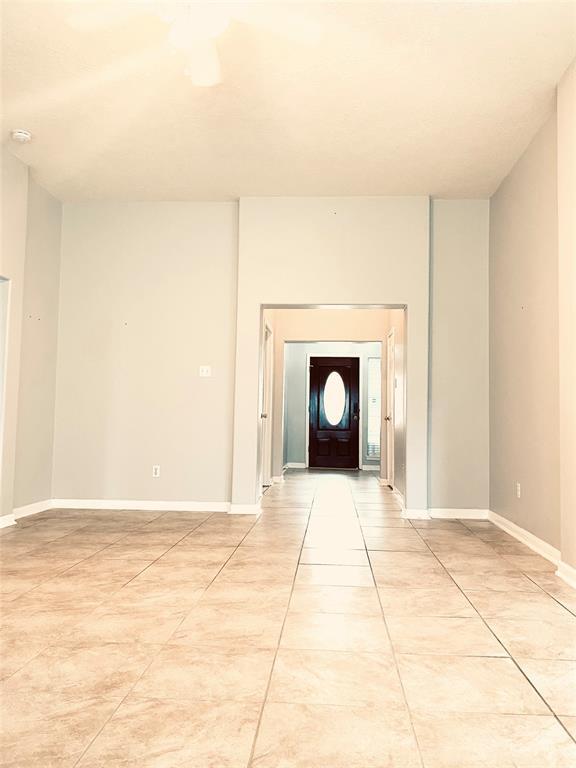 Foto del edificio - 911 Christopher Ln