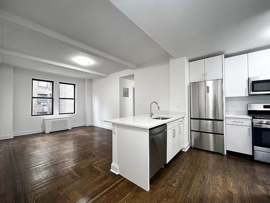 25 W 68th St - Apartment for Rent in New York, NY | Apartments.com