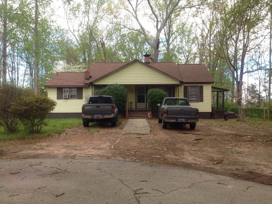 Primary Photo - 3 bedroom, 1 Bathroom Home in Clemson, SC