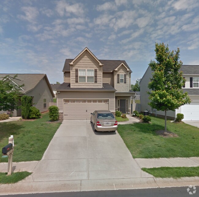 Planters Walk Houses under 800 Spartanburg, SC 2 Homes