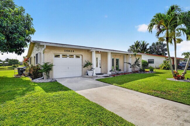 Foto del edificio - 14624 Country Side Ln