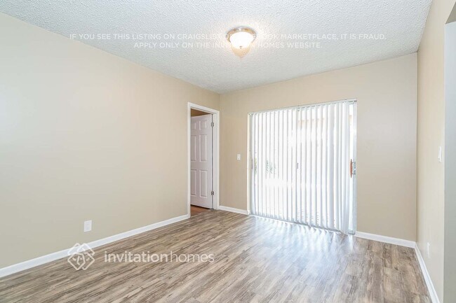 Building Photo - 3224 NW 118th Ln