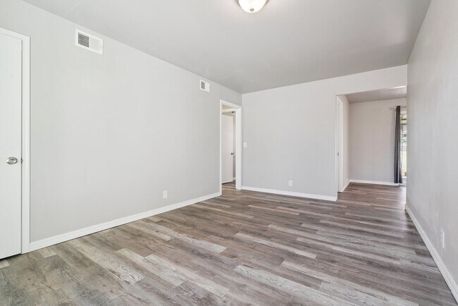 Foto del edificio - 713 NE 79th Pl