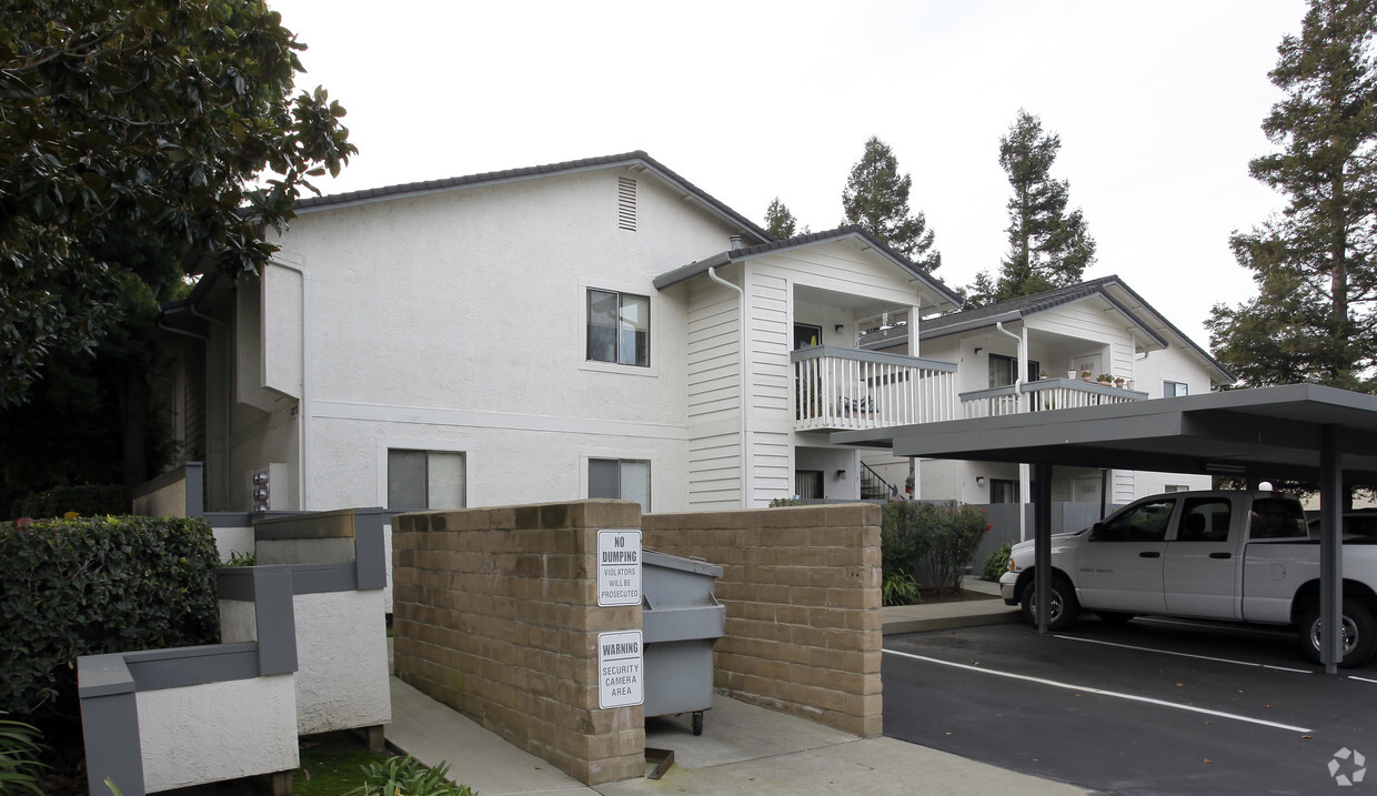 Building Photo - Dixon Manor Apartments