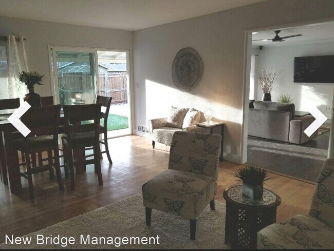 Foto del edificio - 3 br, 2 bath House - 2417 Sunrise Ave