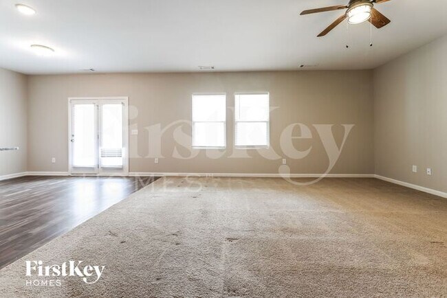 Building Photo - 49 Jacob Ct