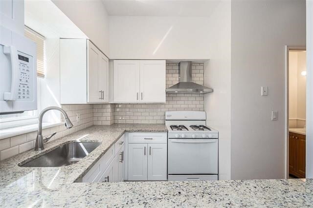 Building Photo - 545 Bramhall Ave