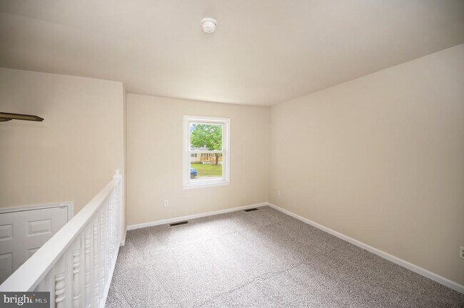 Building Photo - 2111 Mills Dr