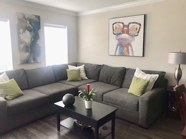 Foto del edificio - 6225 Aster Haven Cir