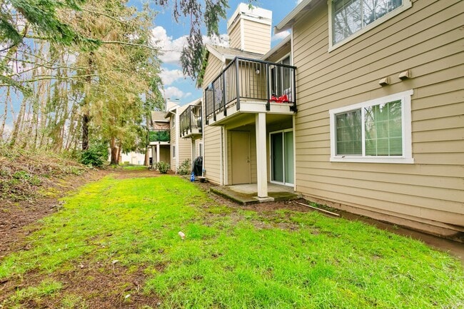 Building Photo - Cozy 2 bedroom, 2 bathroom condo- Federal Way Area