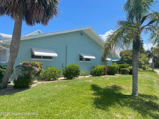 Building Photo - 333 Emerald Dr W