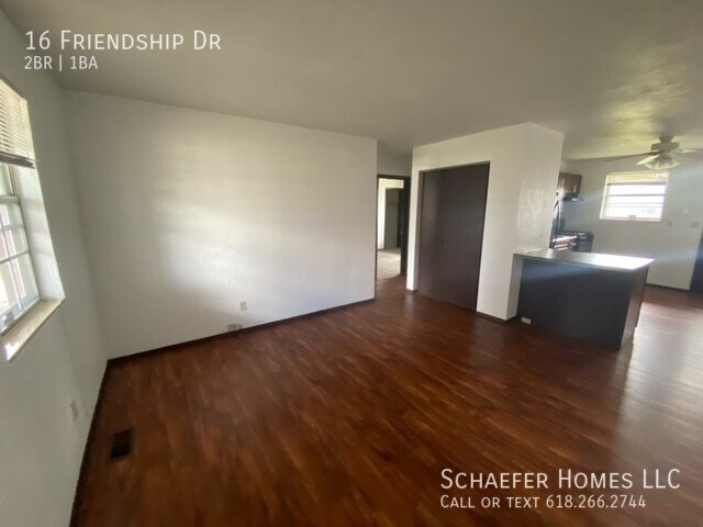 Building Photo - 2 Bedroom Duplex