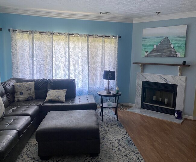 Building Photo - 106 Mainsail Dr