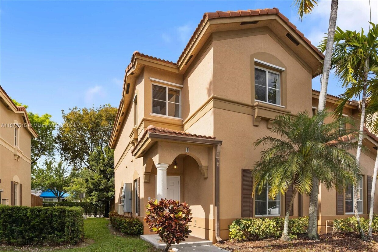 10850 NW 82nd Terrace, Doral, FL 33178 Townhome Rentals in Doral FL