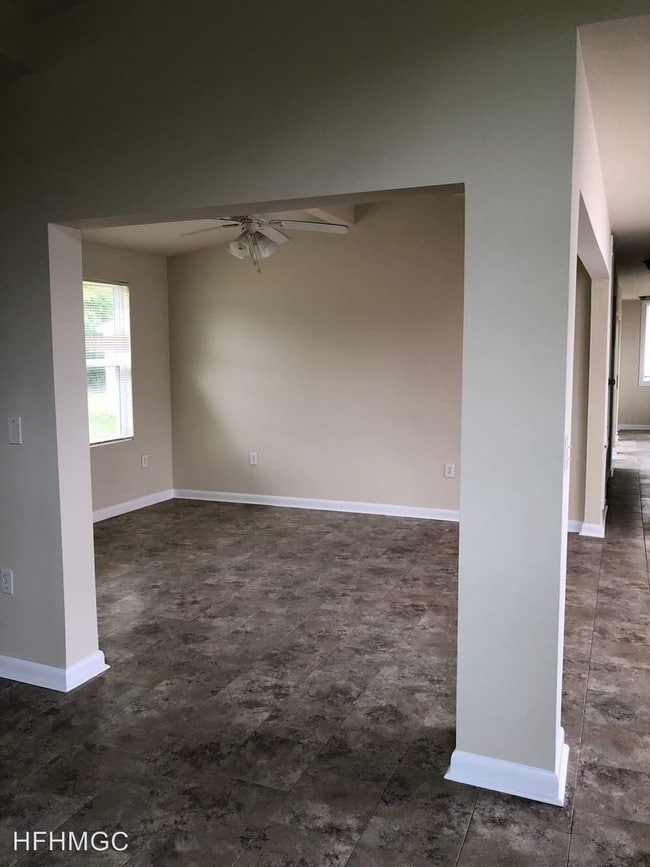 Building Photo - 3 br, 1 bath House - 5617 Tally Court