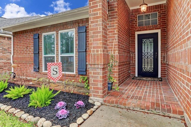 Building Photo - 1730 Rock Fence Dr