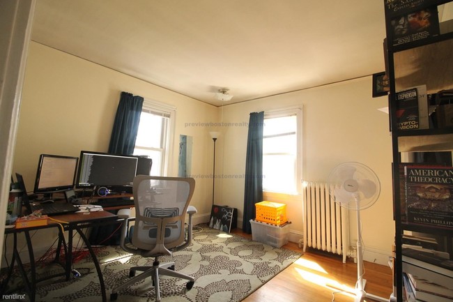 Foto del edificio - 72 Turner St