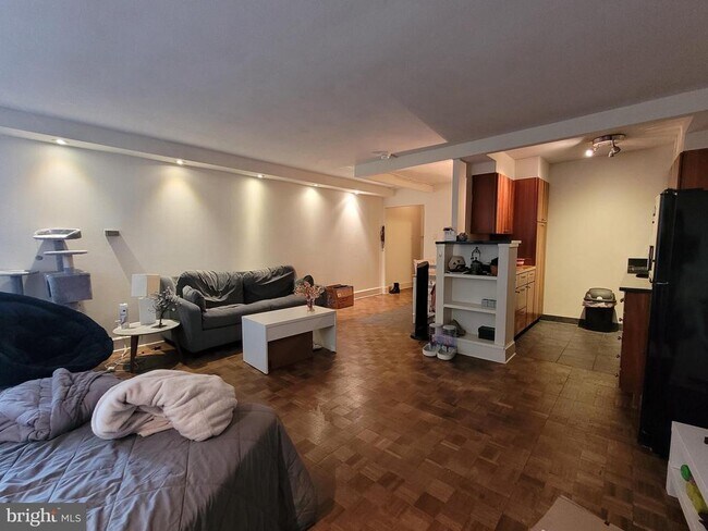 Foto del edificio - 224-30 W Rittenhouse Square