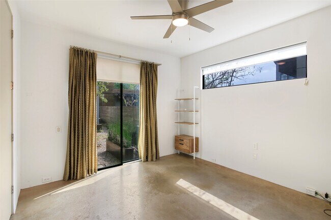 Foto del edificio - 730 Tulane St