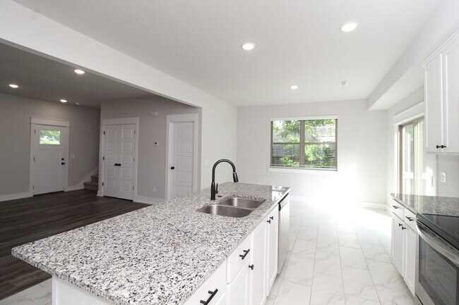 Foto del edificio - 11 Hillswick Dr