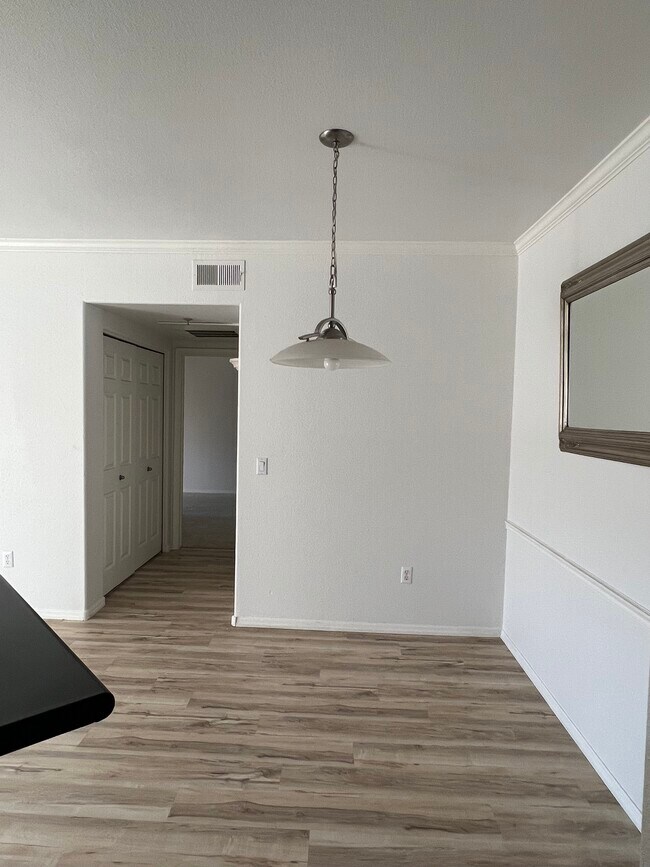 Foto del edificio - 15095 N Thompson Peak Pky