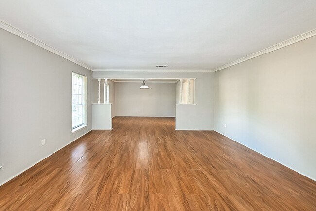 Foto del edificio - 10719 Idlebrook Dr