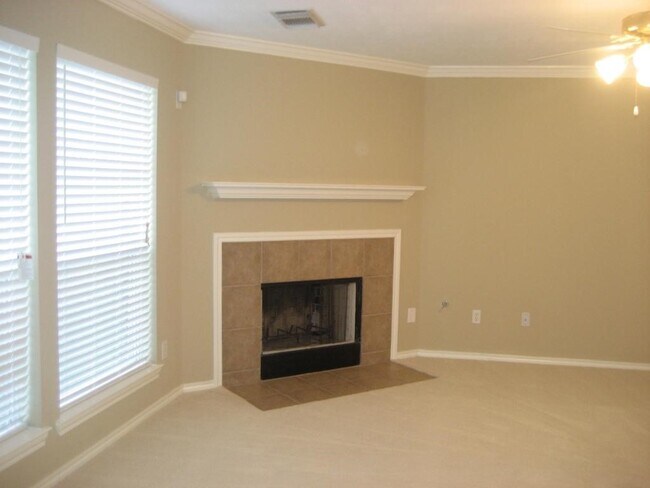 Foto del edificio - 15343 Court Amber Trail