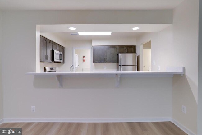 Foto del edificio - 3729 Madison Ln