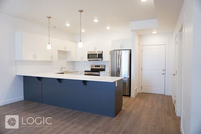 Foto del edificio - Great New Townhome in Great Location!