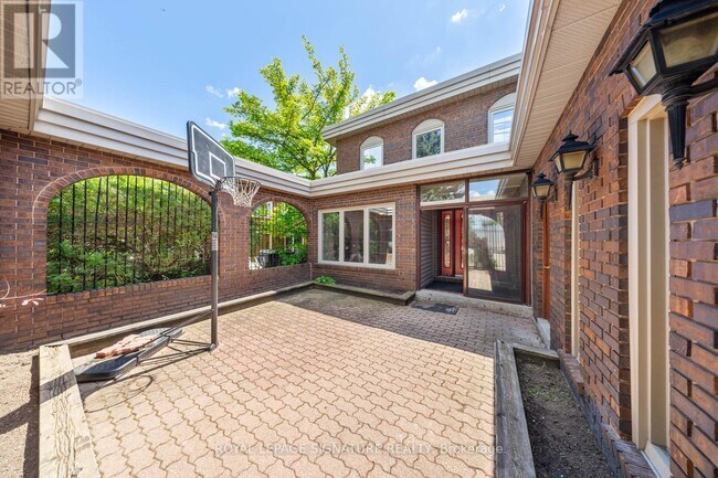 Photo du bâtiment - 63 Collingdale Rd