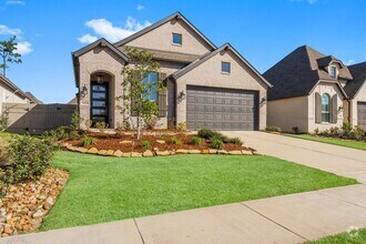 Building Photo - 15823 Bird of Paradise Dr