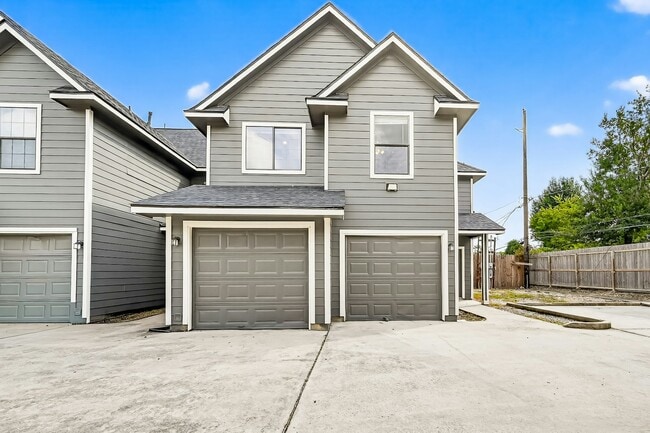 Photo - 10035 Morocco Rd Townhome