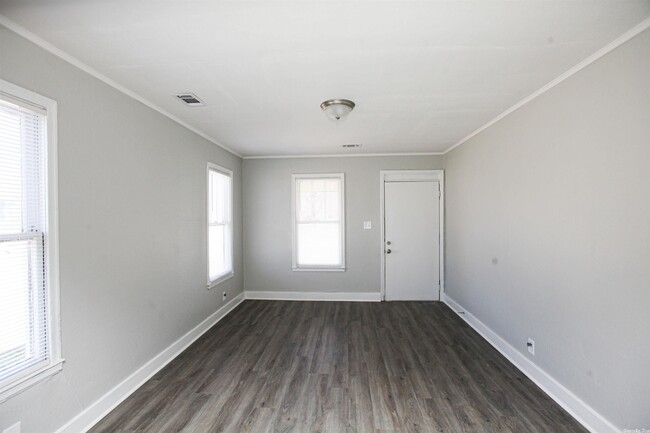 Building Photo - 1721 N Olive St