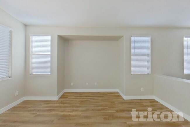 Foto del edificio - 7428 W Pioneer St