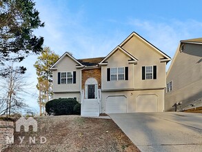 Building Photo - 17 Richmond Dr