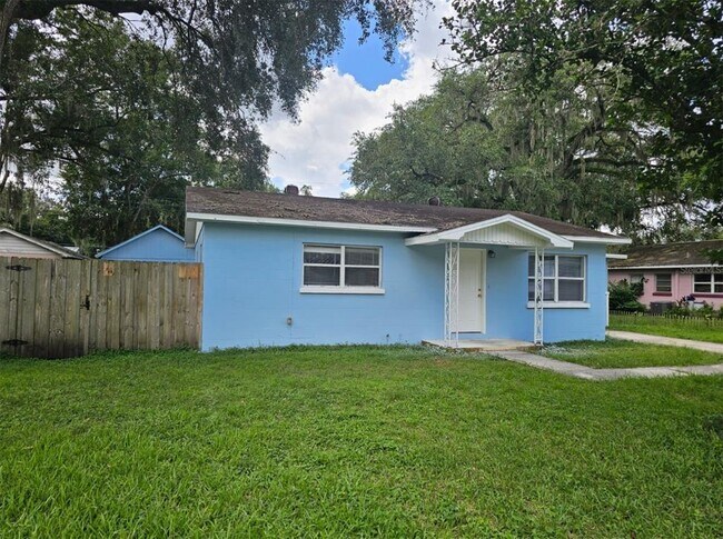 Foto del edificio - 2721 Doyle Cir