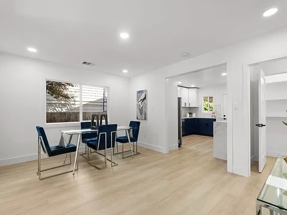 Foto del edificio - 1208 Hester Ave