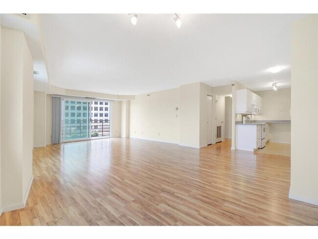 Foto del edificio - 66 9th St E