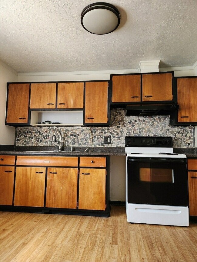 Foto del edificio - 1029 St Martins Ave