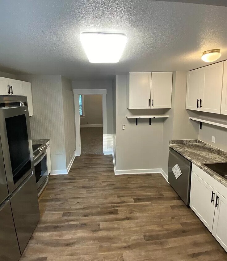 1125 Manitou Ave Unit Apt 3, Manitou Springs, CO 80829 Apartments in