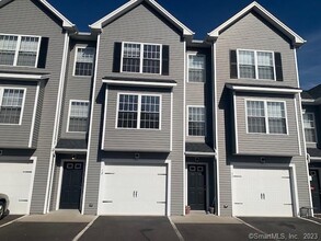 Building Photo - 27 Tridell Dr Building Photo - 27 Tridell Dr