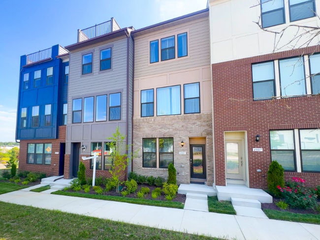 Building Photo - 4805 Vista Green Ln