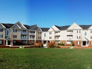 Building Photo - 623 Wyndhurst Dr