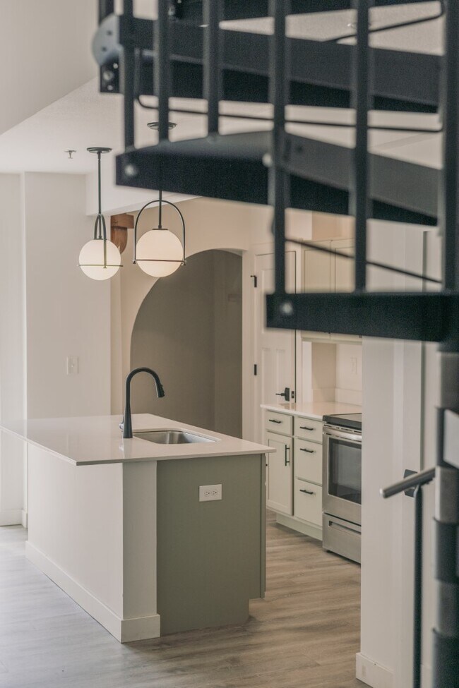 Building Photo - Mission Lofts